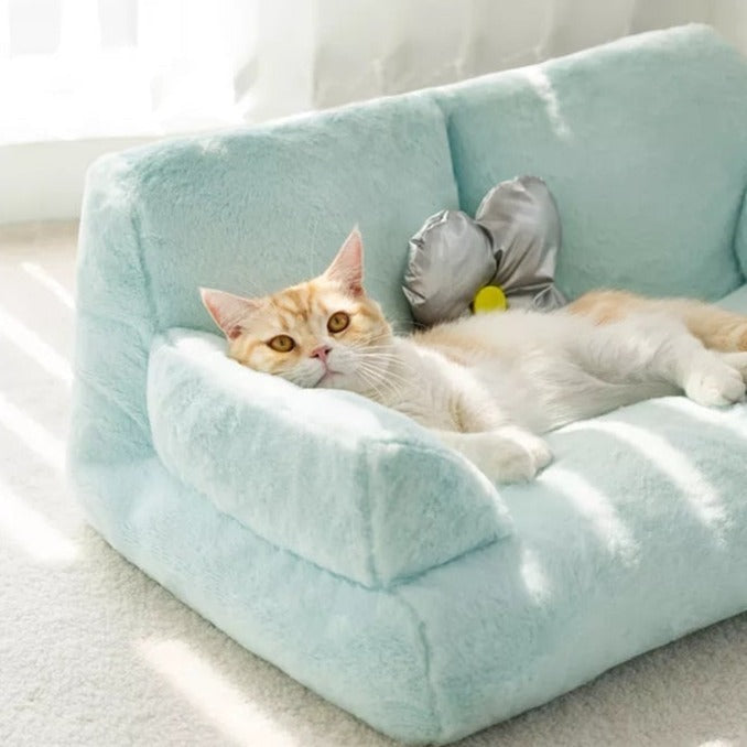 Cozy Winter Pet Bed with Dutch Velvet – Soft, Durable, Anti-Collapse Sofa for Cats & Small Dogs