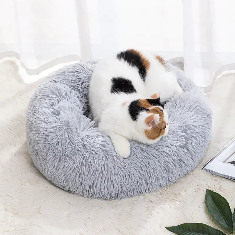 Cozy Plush Pet Bed - Winter Comfort