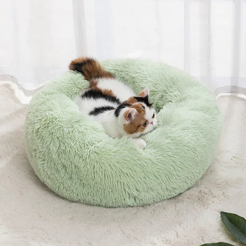 Cozy Plush Pet Bed - Winter Comfort